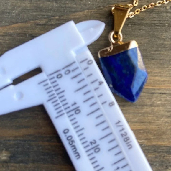 GOLD DAINTY LAPIS LAZULI SHORT NECKLACE - Picture 3 of 7